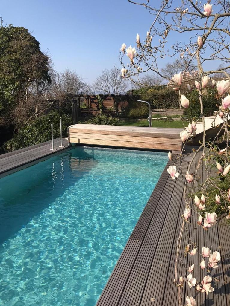 Aussichtszimmer Mit Modernem Glasbad Und Balkon Accommodatie bij particulieren *